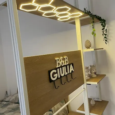 לינה וארוחת בוקר Giulia